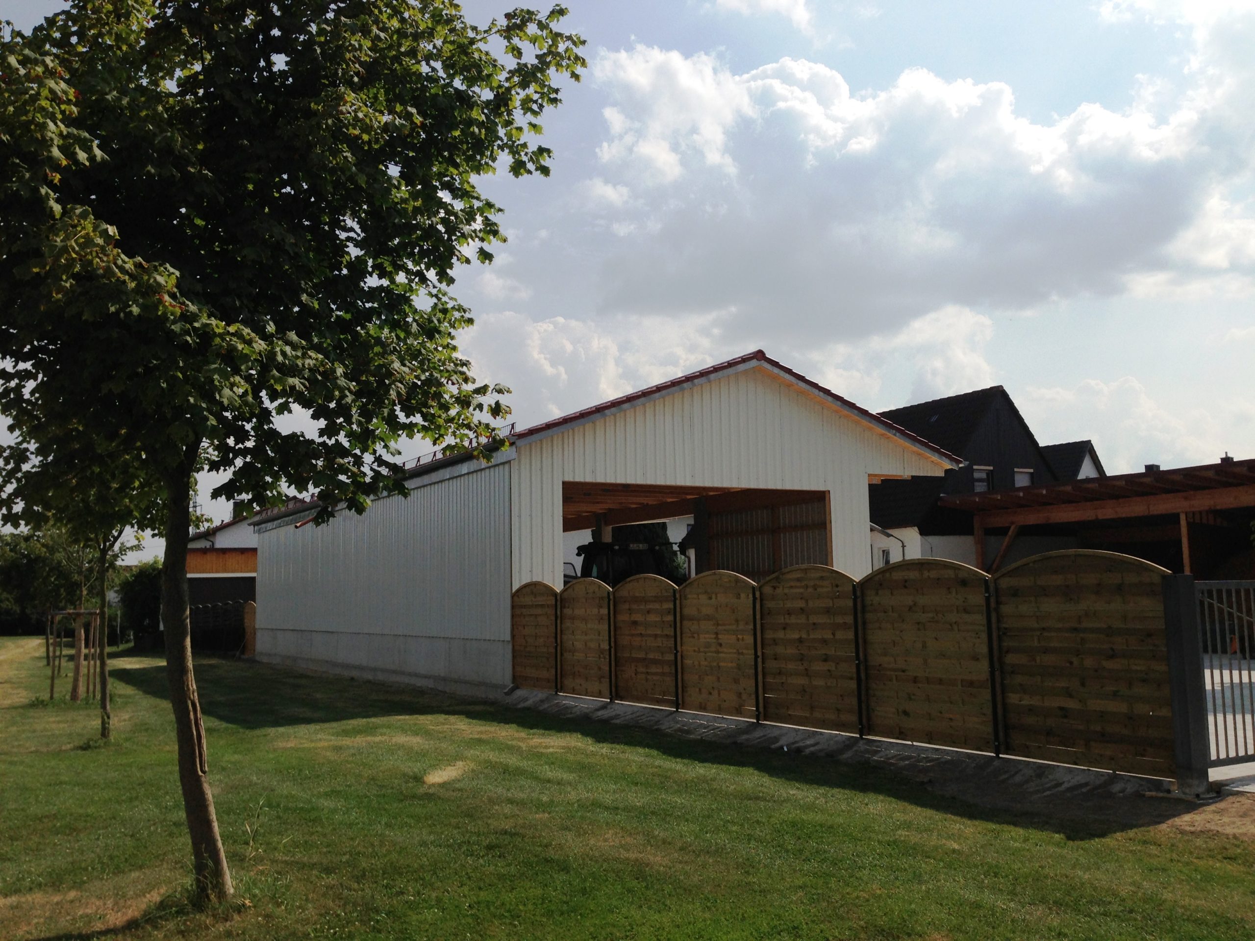Metallprofil-Fassade